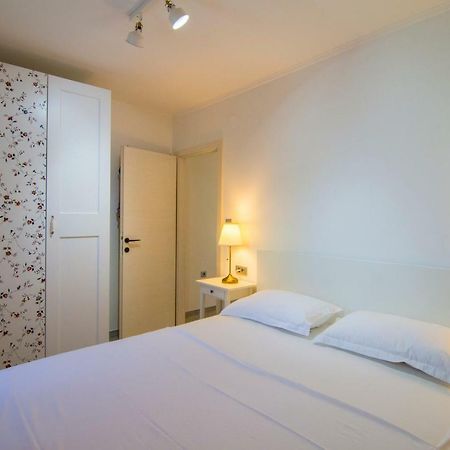 בול Apartments Pina מראה חיצוני תמונה