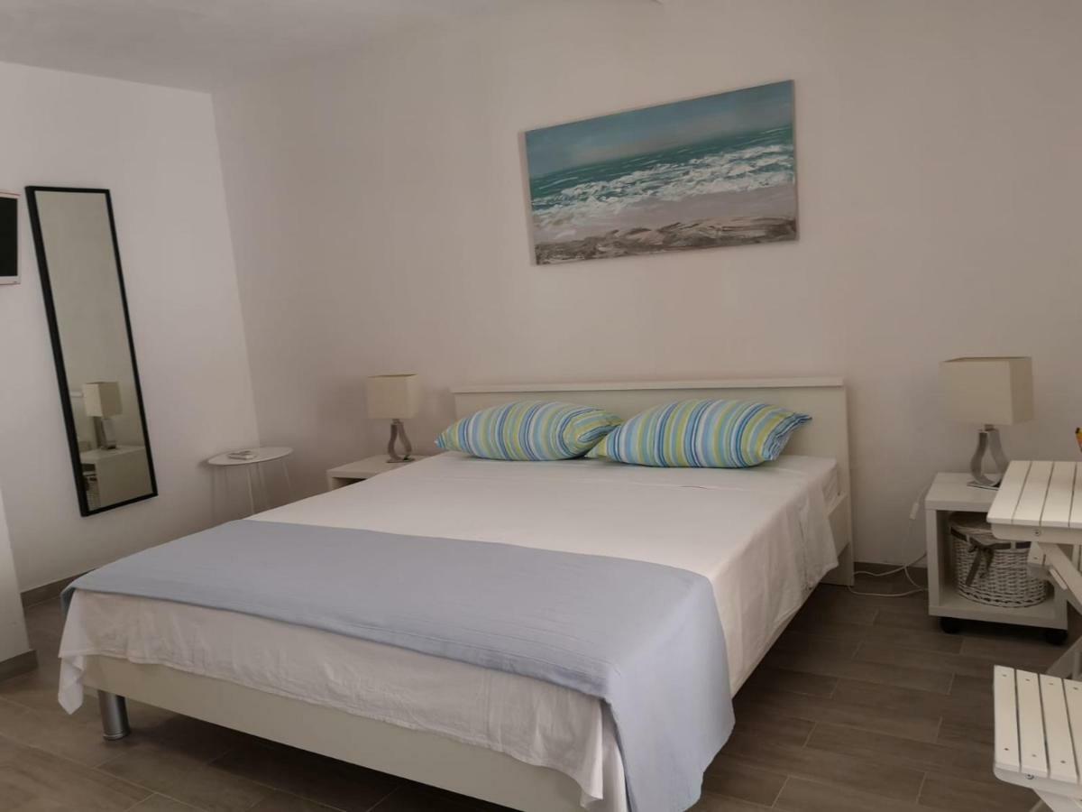 בול Apartments Pina מראה חיצוני תמונה