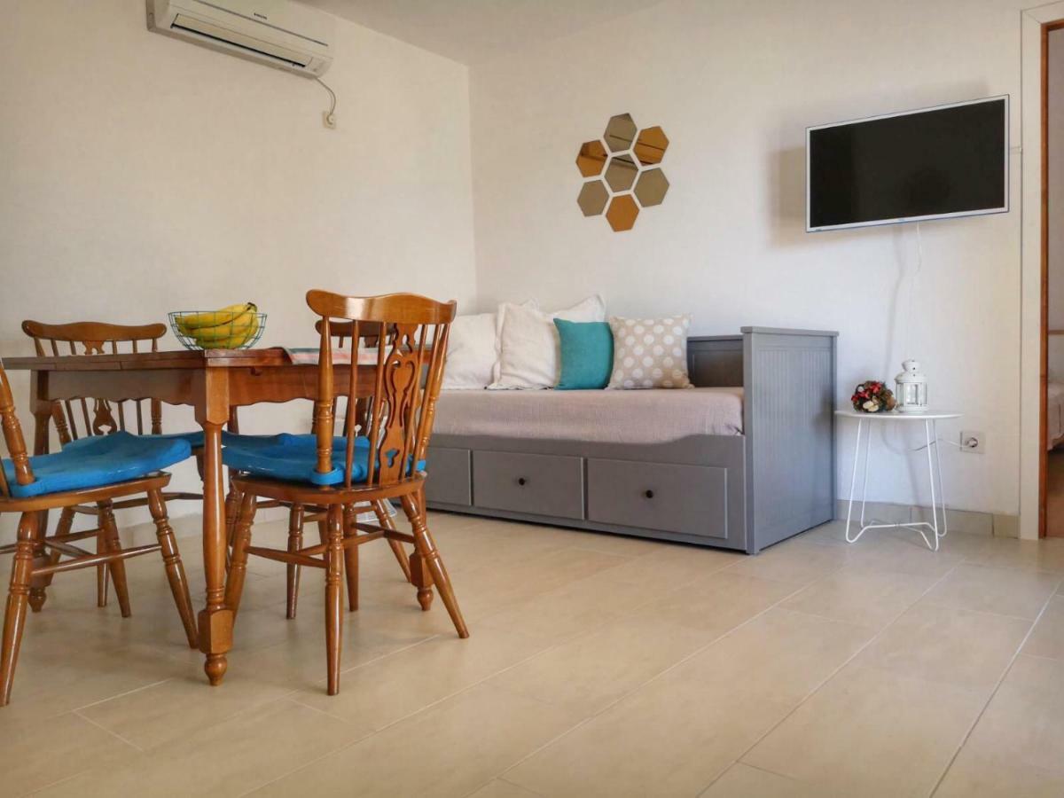 בול Apartments Pina מראה חיצוני תמונה