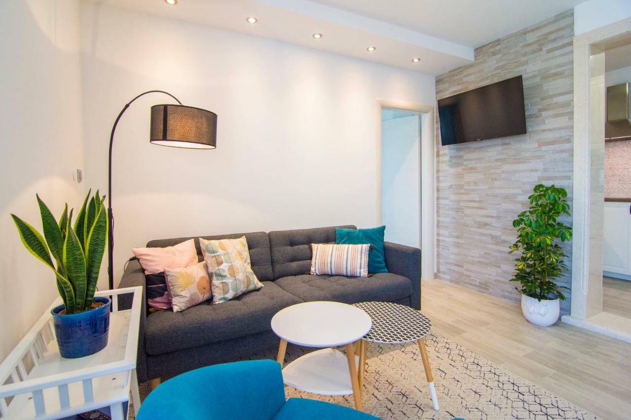 בול Apartments Pina מראה חיצוני תמונה