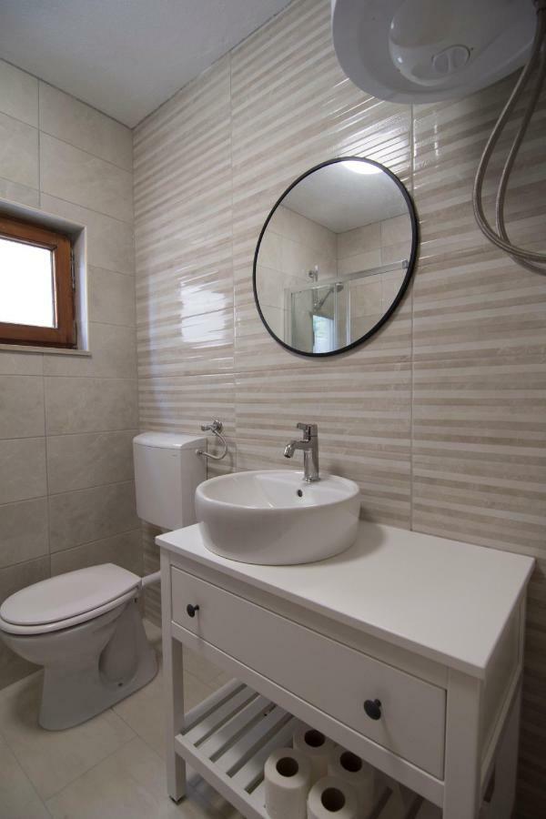 בול Apartments Pina מראה חיצוני תמונה